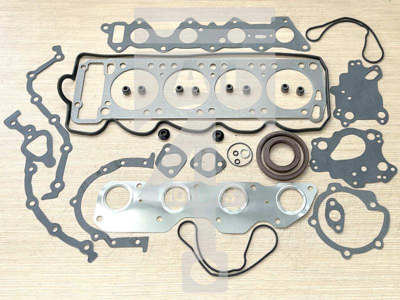 Gasket set EGS0911 for gasoline engine 2.6L 4G54 for Mitsubishi